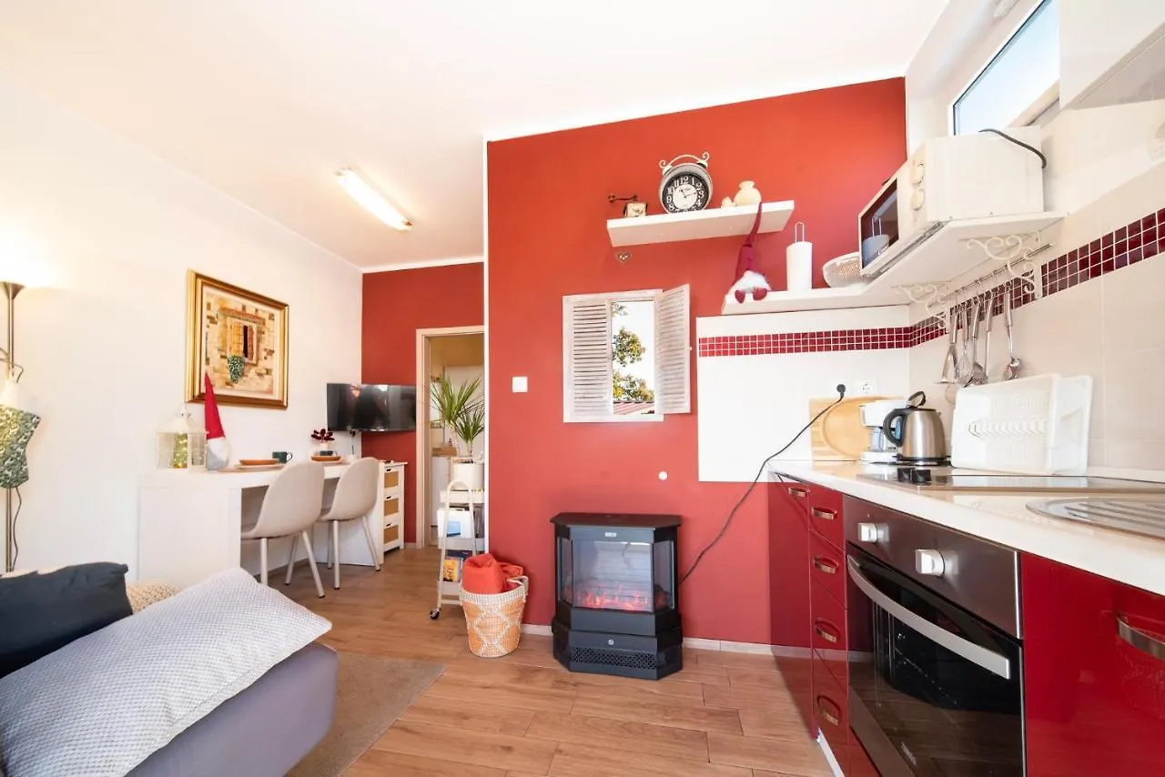 Apartment Opatija With Garden And Seaview Opric