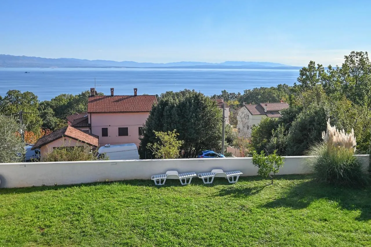 Apartment Opatija With Garden And Seaview Opric
