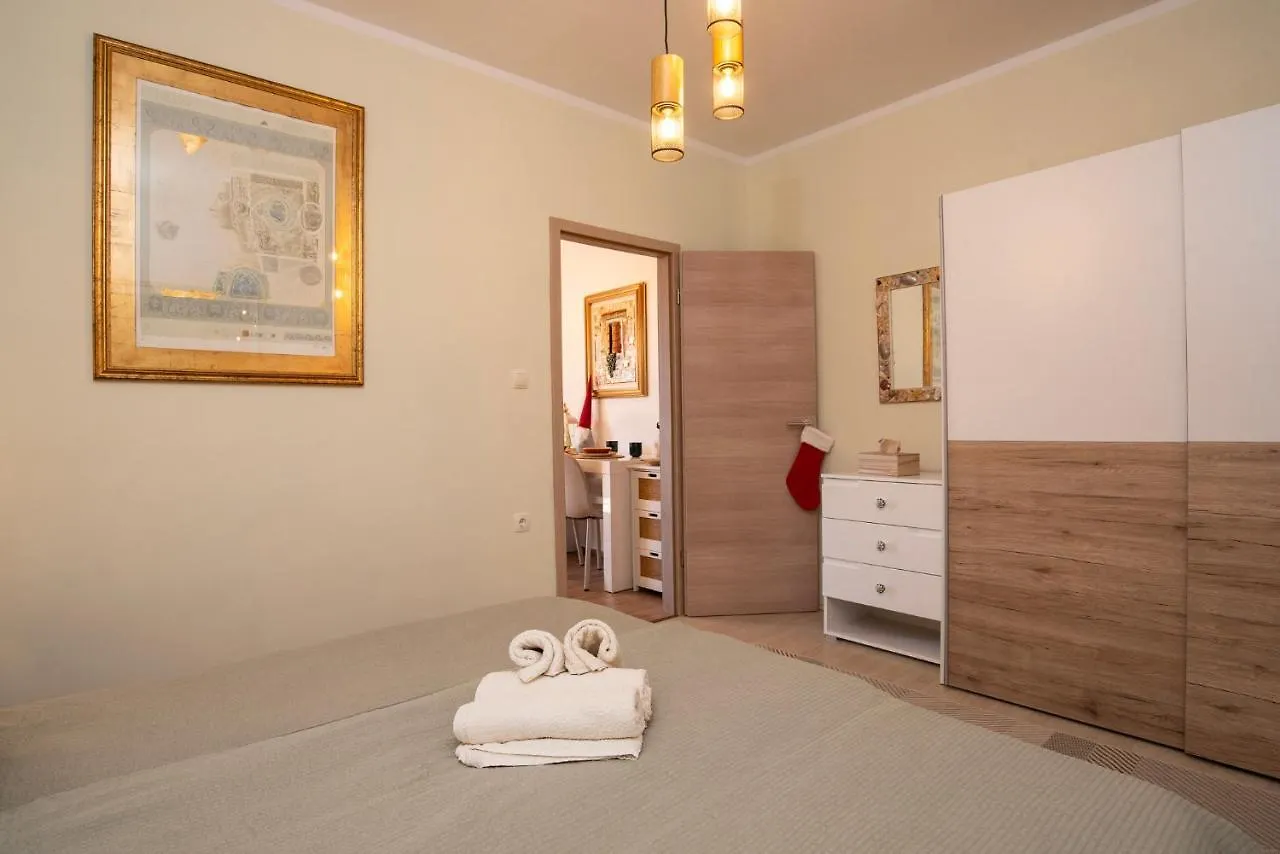 Apartment Opatija With Garden And Seaview Opric