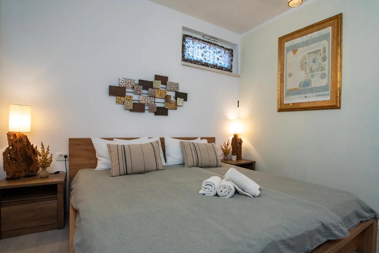 Apartment Opatija With Garden And Seaview Opric